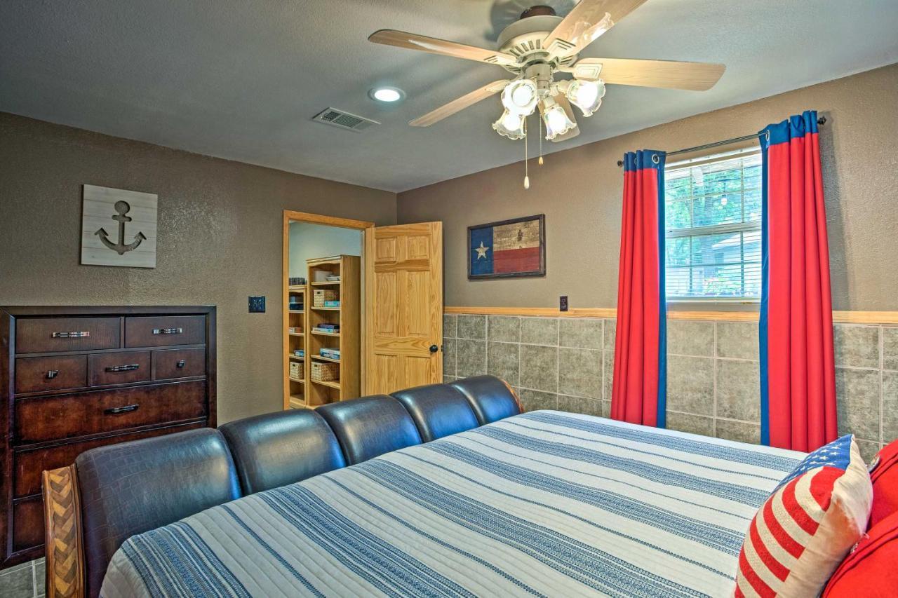 Lake Texoma Cabin - 1 Mi To Park And Boat Ramp! Willow Spring Exterior photo